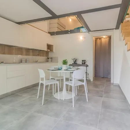 La Casetta Di Lillie Apartment *